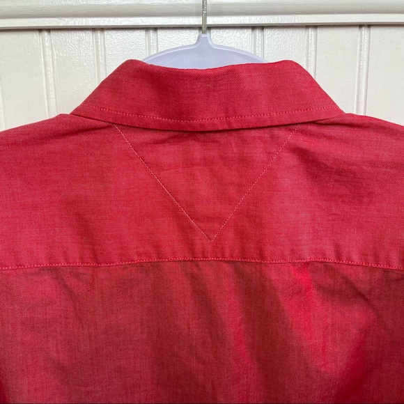 Tommy Hilfiger Red Custom Fit Button-Up Shirt Men’s Size Large - Picture 3 of 7